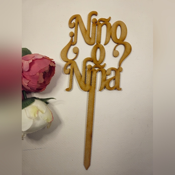 Wooden Niño o Niña Cake Topper. Baby Shower Cake Topper. Gender Reveal Cake Topp - Picture 1 of 5